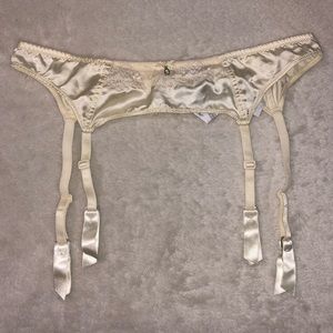 COPY - Intimissimi Garter Belt ONE SIZE
